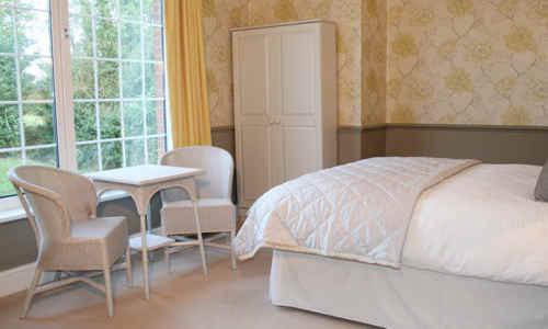 Hotels and B&Bs: A Quick Guide to Flame Retardant Fabrics