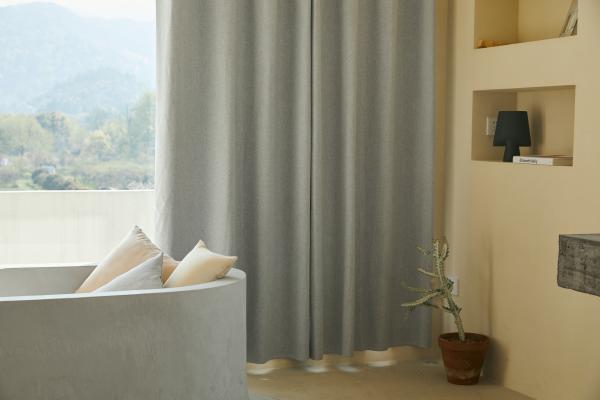 What You Need to Know About Fire Retardant Curtains