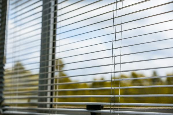 Choosing the Right Office Blinds for Better Workspaces