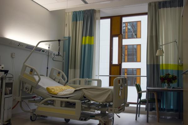 How Hospitals Can Prevent Virus Transmission via Hospital Privacy Curtains