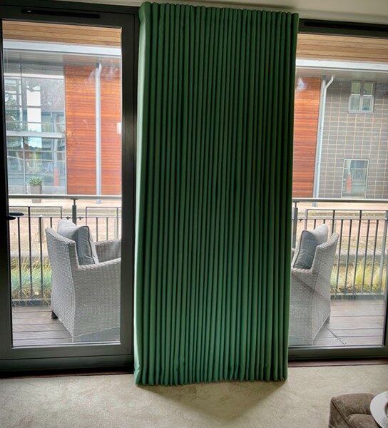 80mm Wave Curtains with Mimas Fern