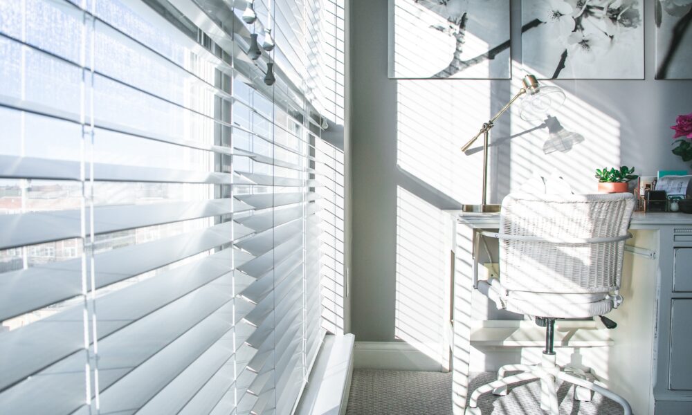 Improve Productivity and Happiness in the Office with the Right Window Blinds