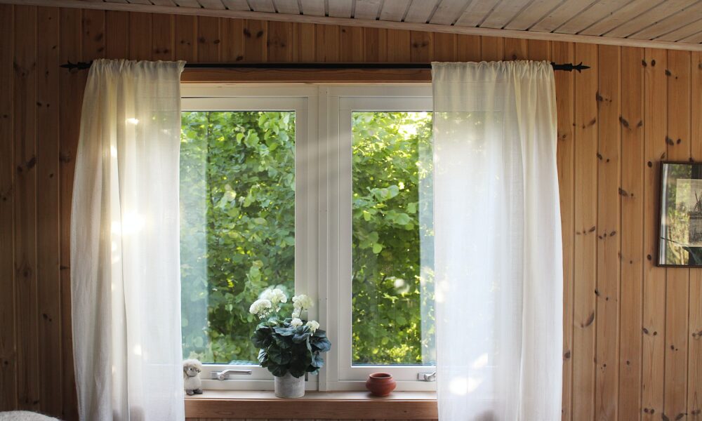 5 Tips on How to Select The Best Window Treatment